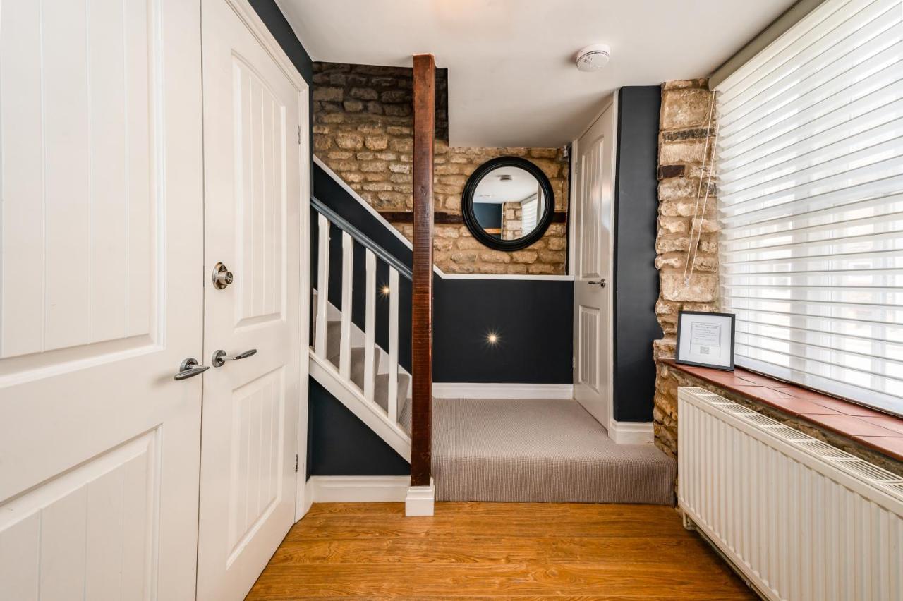 Luxury Town Centre Loft Apartment In Converted Granary Stamford Exterior photo
