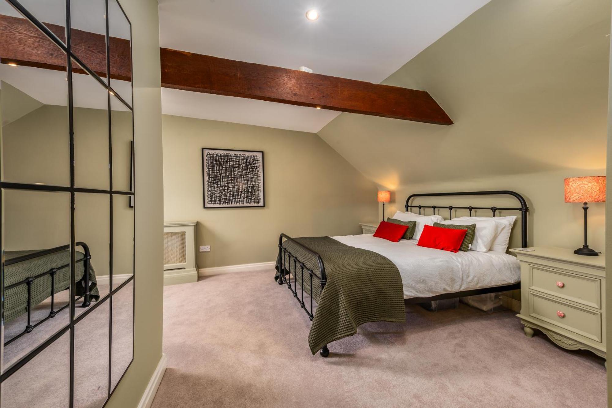Luxury Town Centre Loft Apartment In Converted Granary Stamford Exterior photo